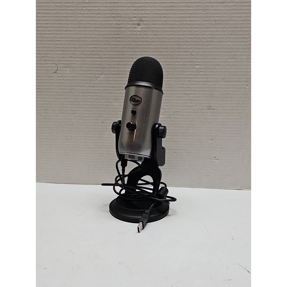 Blue Yeti Silver USB Microphone by Logitech – Pro Condenser Mic for Streaming